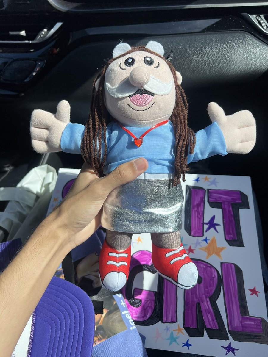 htejoelito's tweet image. este es para ustedes @OliviaRMexico ‼️‼️🙏 @LiviesHQ @oliviarodrigo #GUTSWorldTourPalmSprings