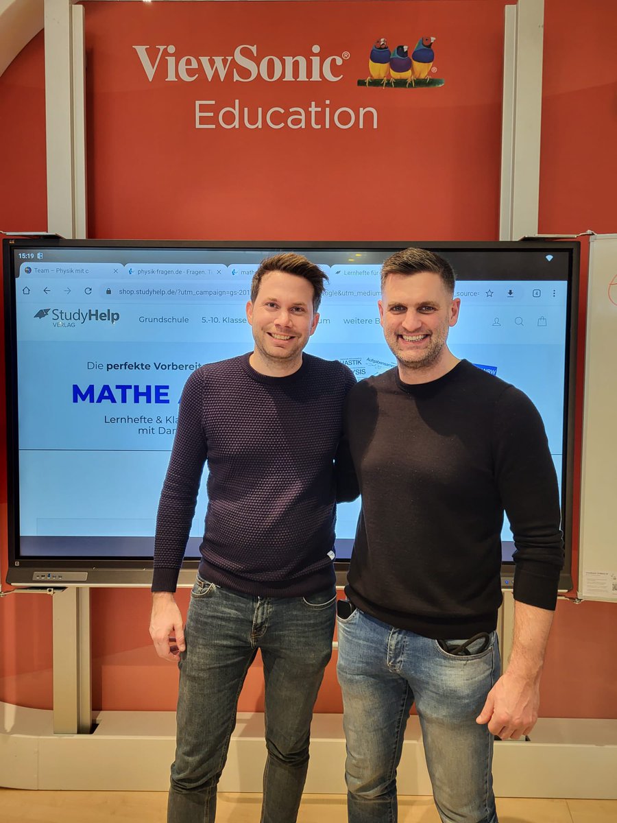 DanielJungEDU's tweet image. #MathebyDanielJung & #StudyHelp. Hier im Bild mit einem der Gründer Daniel Weiner, der mich vor fast 9 Jahren anschrieb, ob wir mal was zusammen machen wollen. Heute bin ich stolzer Gründungsgesellschafter 🎓🙏