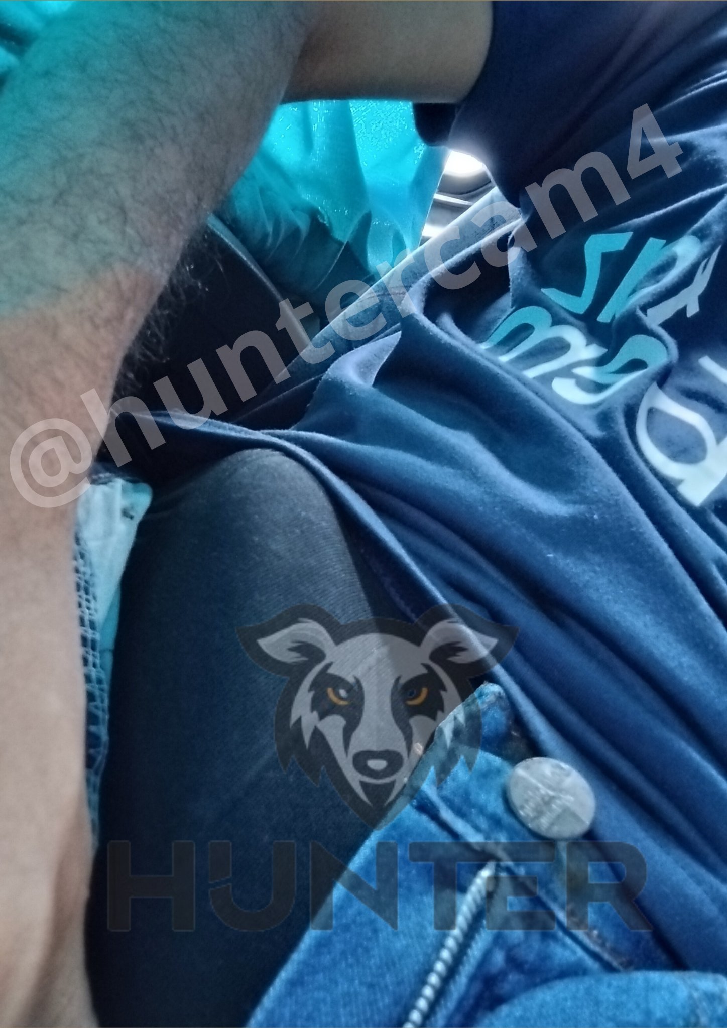 Vocês viajam no fundo do ônibus? https://t.co/GpgTDExSIG