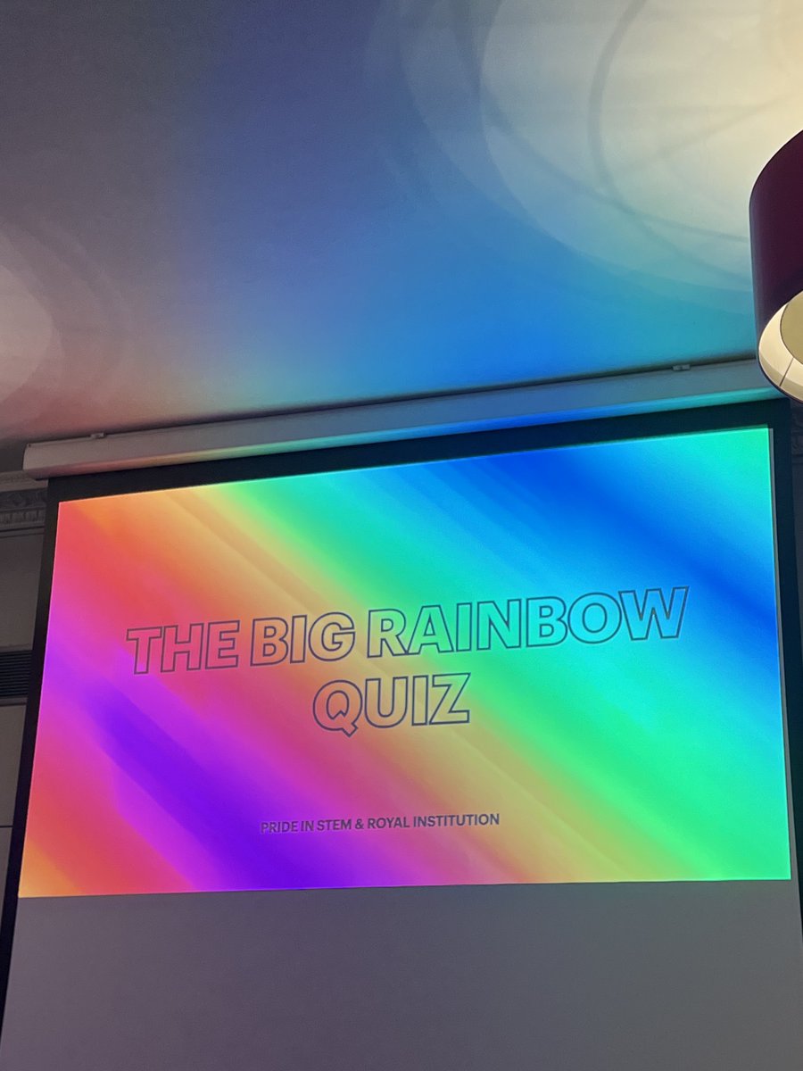 Fantastic to be back at @Ri_Science for the @PrideinSTEM big rainbow quiz hosted by @DrCarpineti! Brilliant evening in a brilliant place