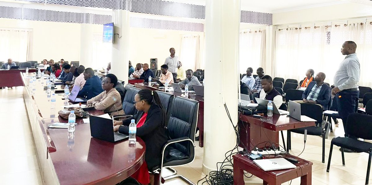 RISARwanda's tweet image. Earlier today the #CyberSecurity awareness among local administration staff took place in @RwandaWest . Provincial and Districts&apos; staff were trained on the compliance with the Law relating to the protection of personal data &amp;amp; privacy Nº 058/2021 of 3/10/2021.  #DPPL