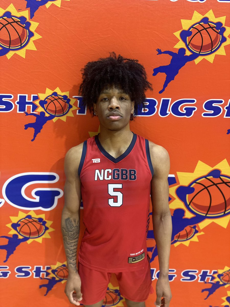 BigShotsGlobal's tweet photo. #BIGSHOTS #PREPNATIONALS
SLAM HIGH SCHOOL

Orangeville Prep EYBL (CAN) 86
14 Xavier McLean 17
5 Elijah Doval 14
1 Torian Lee 14

NCGBB National (NC) 51
5 Caden Bell 11
2 CJ Alston 11 https://t.co/amOTzebWvc