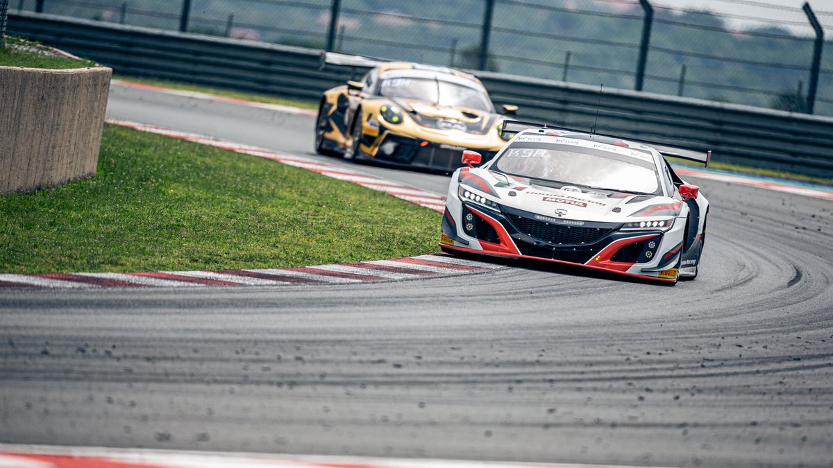 JASMotorsport's tweet image. Also wishing Bertrand Baguette - part of the JAS #NSXGT3 programme (most recently in the #IntGTC) for several seasons, a very happy birthday.  🎁🎉🎂

📸  Foto4 , David Noels, Xynamic