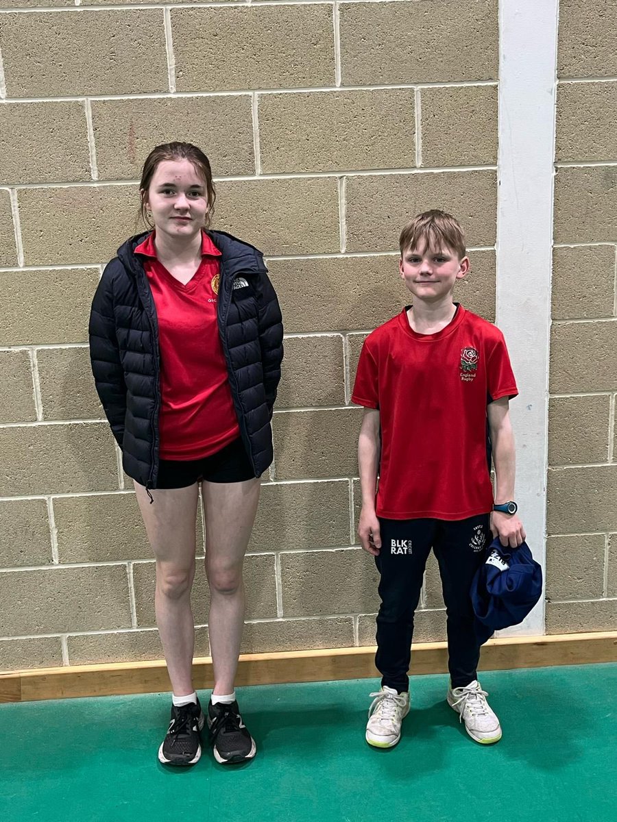 StyleHouseGigg's tweet photo. Well done to @StyleHouseGigg Libby and @PaleyHouse Ed who are completing their #dofe volunteering by coaching younger players @SettleCC. @GiggSport https://t.co/RXQNDKVo3M