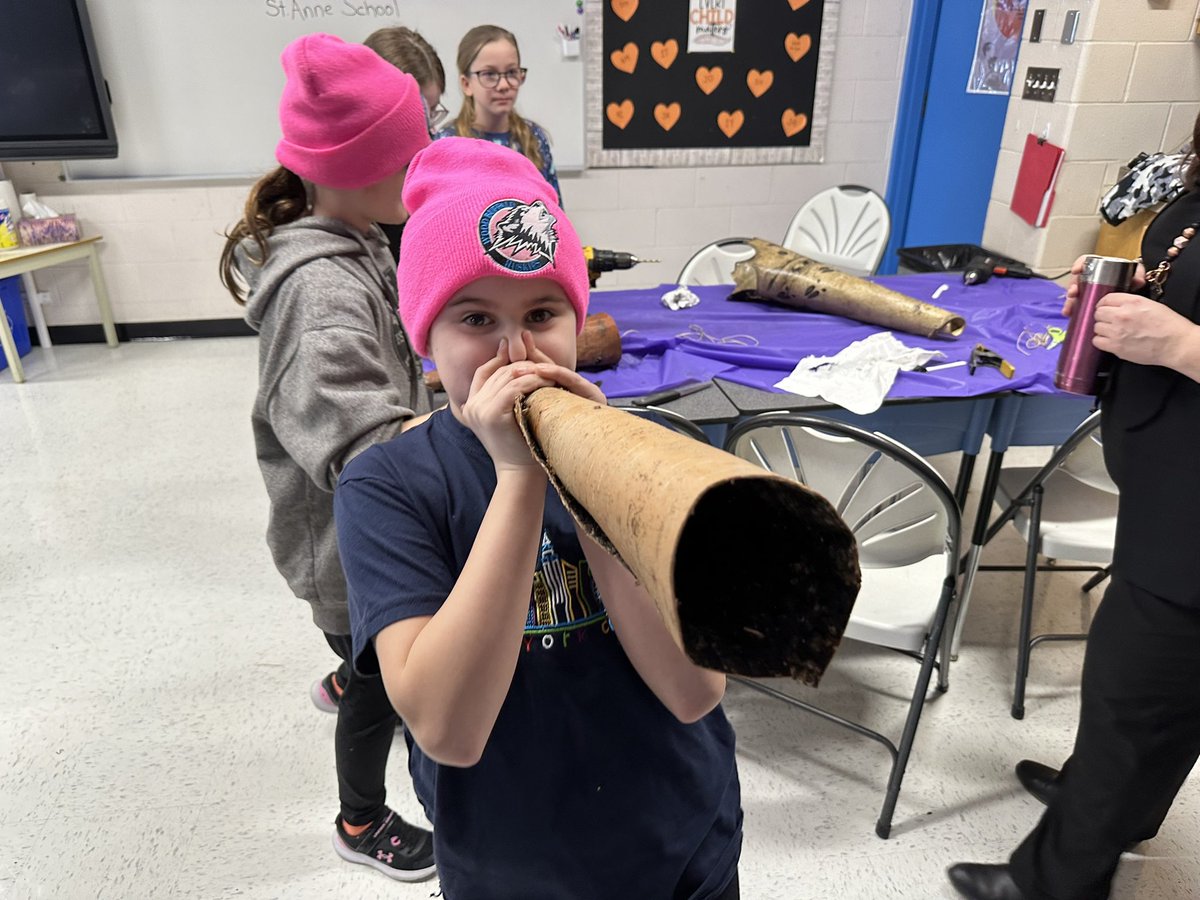 MsKylaC's tweet photo. We made real birch bark moose calls with Trevor, thanks to the @nistawoyou Friendship Centre. This was such a fun hands on experience, thank you #FMCSD 🫎 https://t.co/q4iHlndxC6