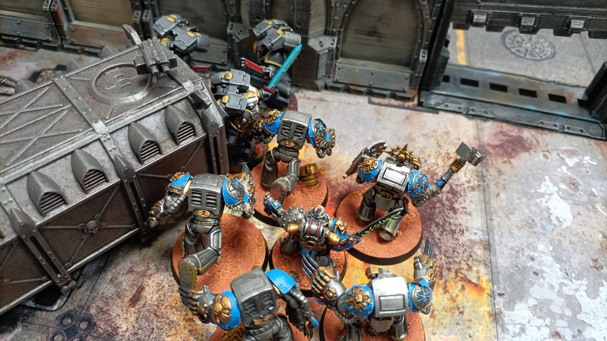 Habemus_Ludum's tweet photo. #quedadashabemusludum
2/2
La guerra de Badab continua, en esta ocasión los Escorpiones Rojos han logrado imponerse a los Garras Astrales en los corredores de una nave
#backtobadab #badabwars #redscorpions #astralclaws #30k #warhammer40000 #warhammer40k #horusheresy #zonamortalis https://t.co/XpoRjN44rB