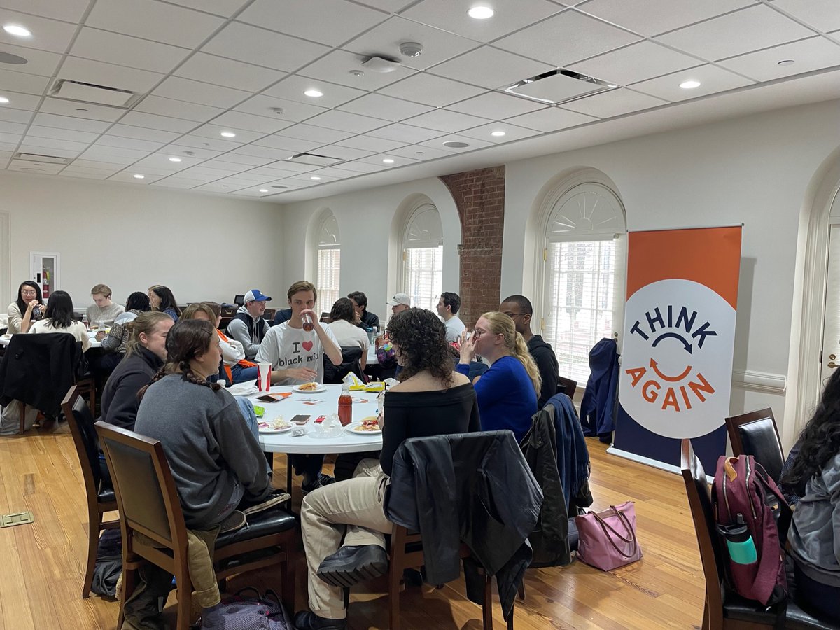 Thanks to everyone who joined us for @ThinkAgainUVA's first Free Speech Friday event: Food For Thought! Thirty-five students had a great time in @UVA's Rotunda feasting on lunch from Take It Away and discussing a variety of interesting topics. We walked away with more than food…