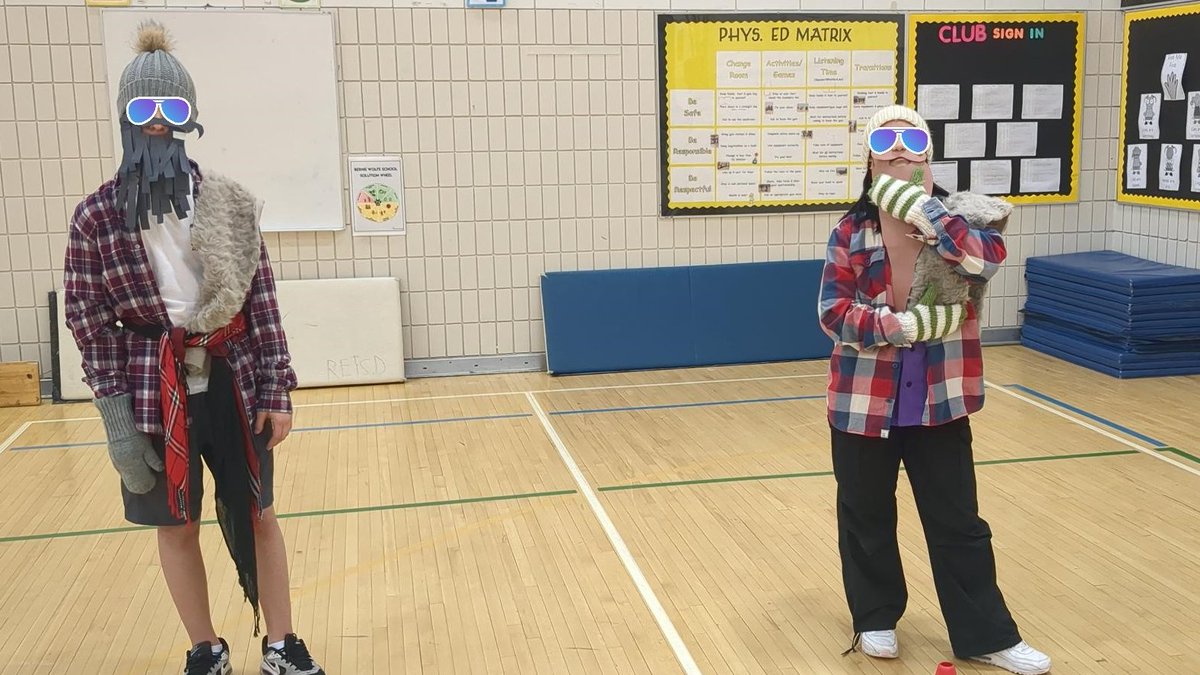 bw_RETSD's tweet image. Middle Years students embraced the spirit of Festival du Voyageur in their Gym Riot this afternoon. @RETSDschools