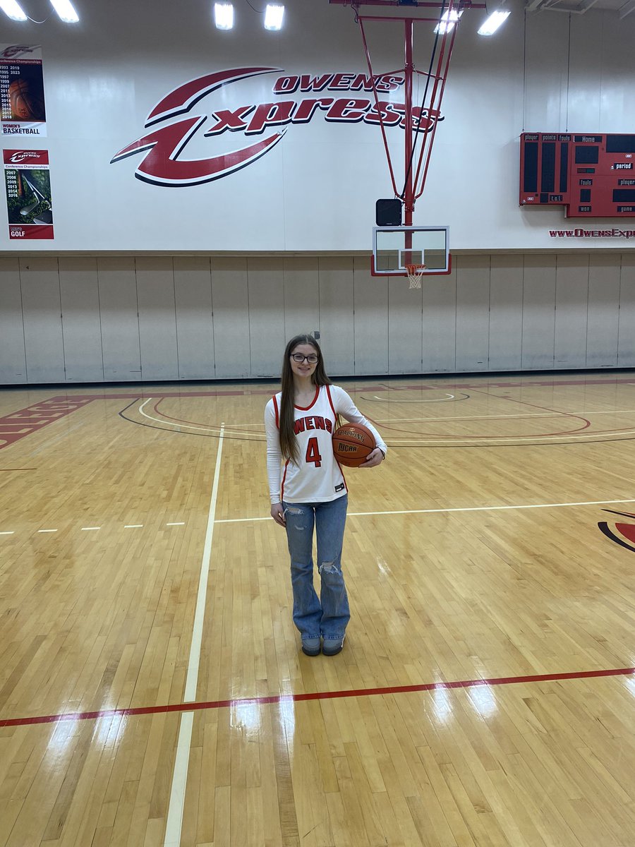 Thanks for having me today <a href="/Owens_WBB/">Owens WBB 🅾️🏀🎯</a> ! I enjoyed seeing the campus and speaking to you coach Perry and thank you for offering me a spot to play with you next year!