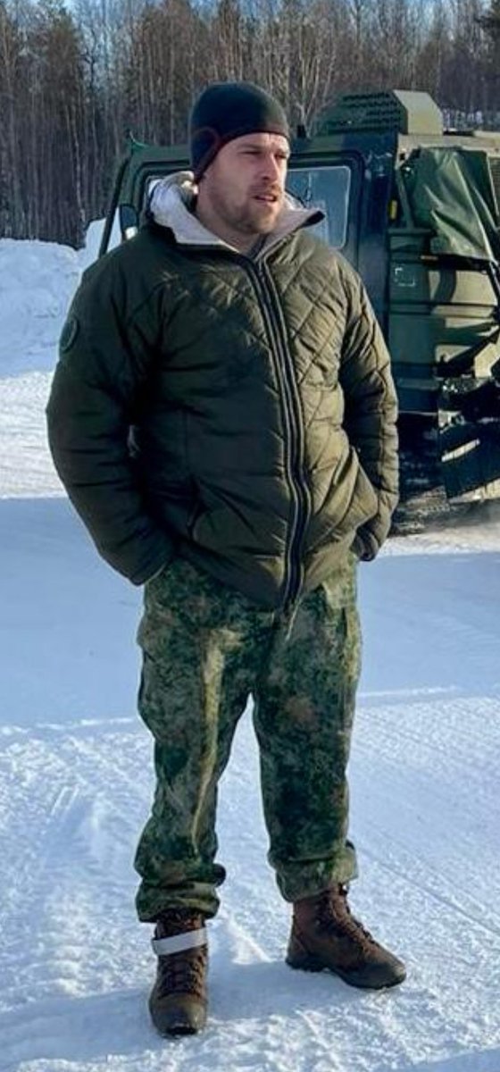 psychologynudge's tweet image. "Lekker hangen en centen vangen, was ons motto. Toen de Serviërs begonnen te schieten was het niet leuk meer."

 - #Dutchbat soldaat 

#Srebrenica #Karremans