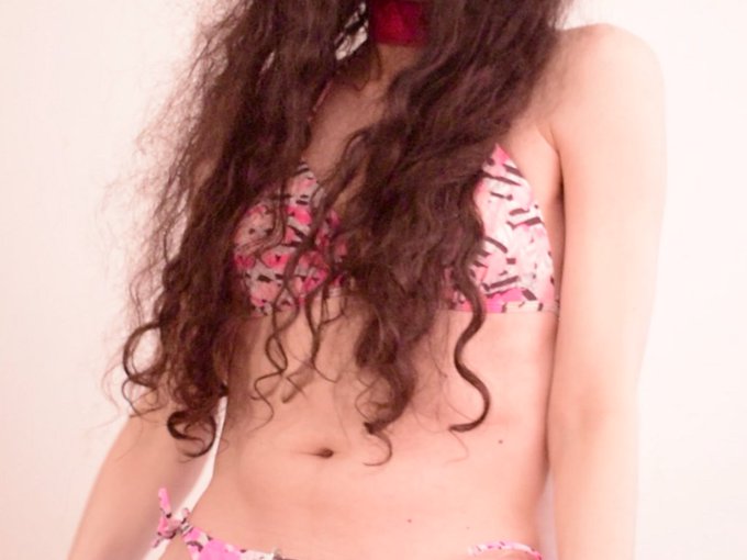 I'm online right now on CamModelDirectory - pay-per-minute system for Skype live shows. Call me right