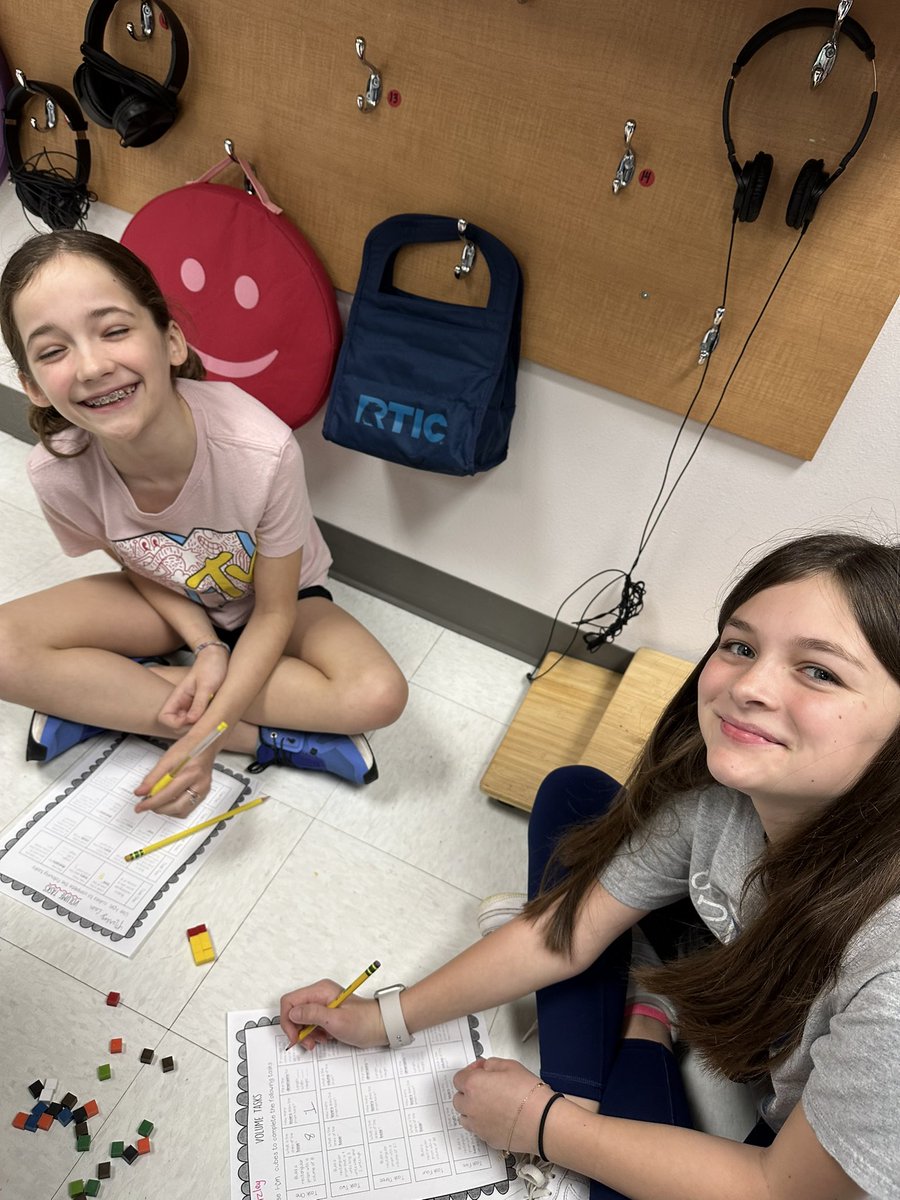 Mrs. Cain tweet media