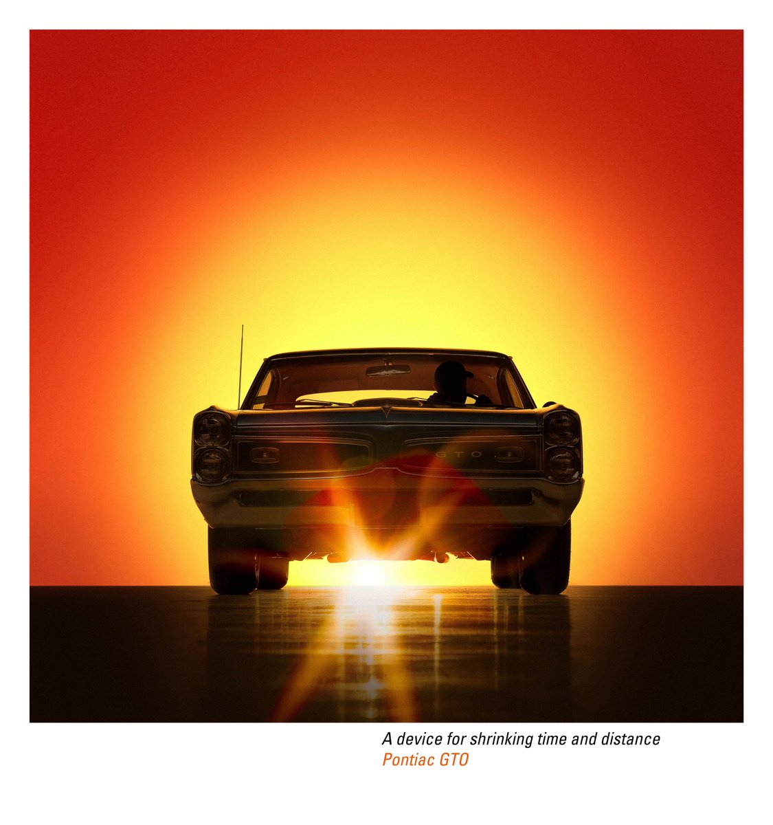 ReehoffDesign's tweet image. Original Pontiac GTO brochure vs my light painted studio shot for a client. #pontiacgto