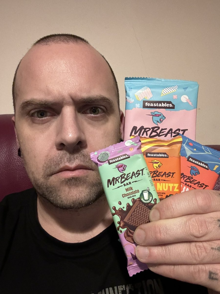 _dave_sharp_'s tweet photo. @MrBeast can you believe they only had 1 of these in the bigger size? I was not impressed with @asda can’t wait to try the new @Feastables, sorry @Hersheys it’s way better than yours https://t.co/9BoFXT86CQ