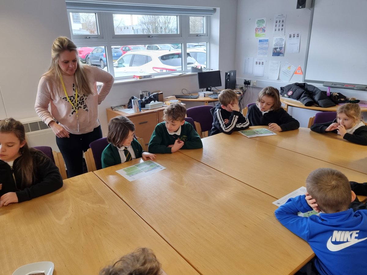 WillowsCE's tweet image. Members of School Council and Pupil Parliament were consulted today by @willowspta to get their views on options for new playground equipment as a result of all of the wonderful fundraising that has taken place recently.