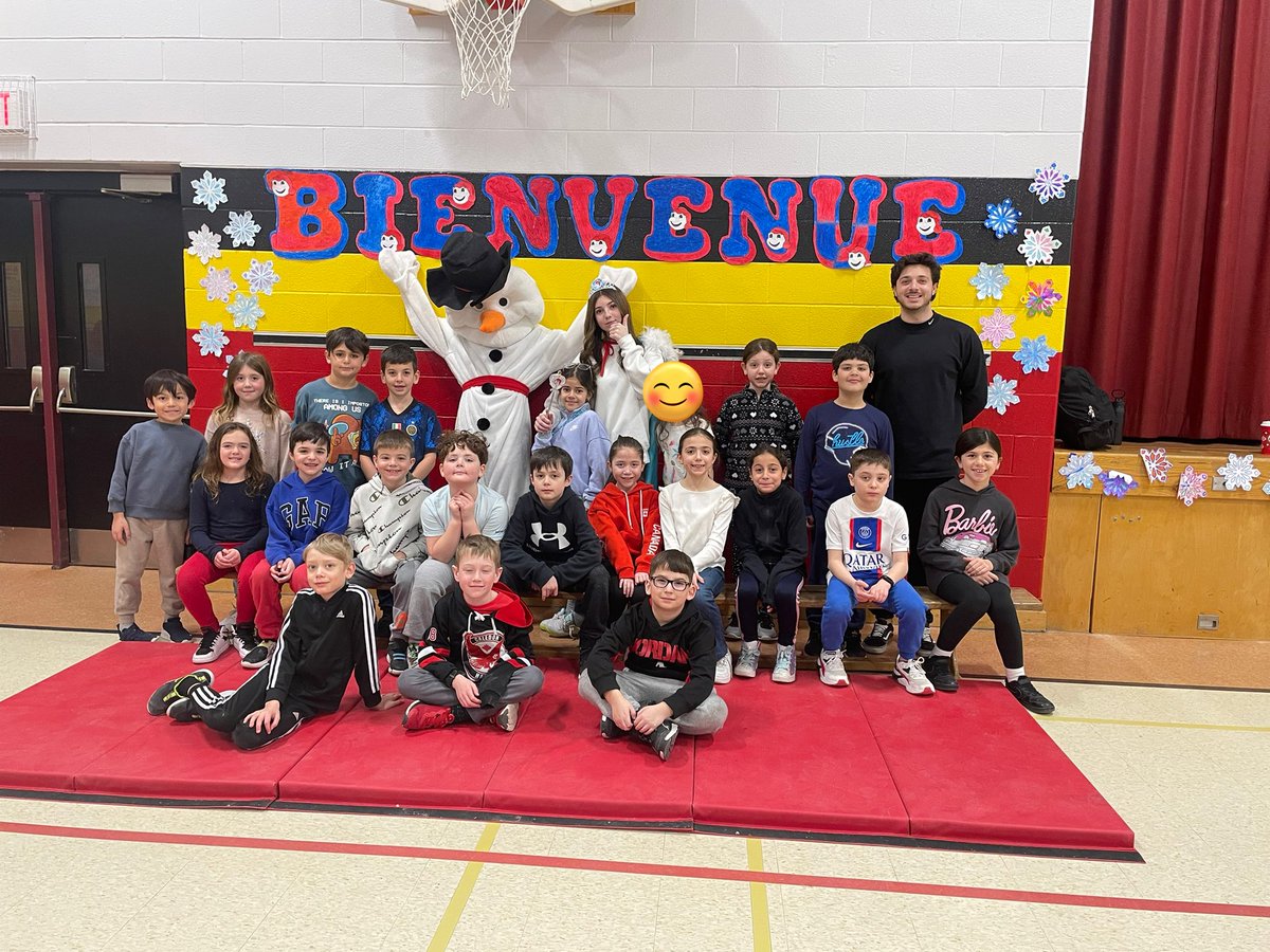 Such a fun Fri-YAY today! Ss had a blast at the French Cafè for Carnival week! We then worked on a collaborative art mural highlighting inclusivity, that everyone loved! Have an amazing weekend! <a href="/StJohnPaul2/">St. John Paul II Catholic Elementary School</a>