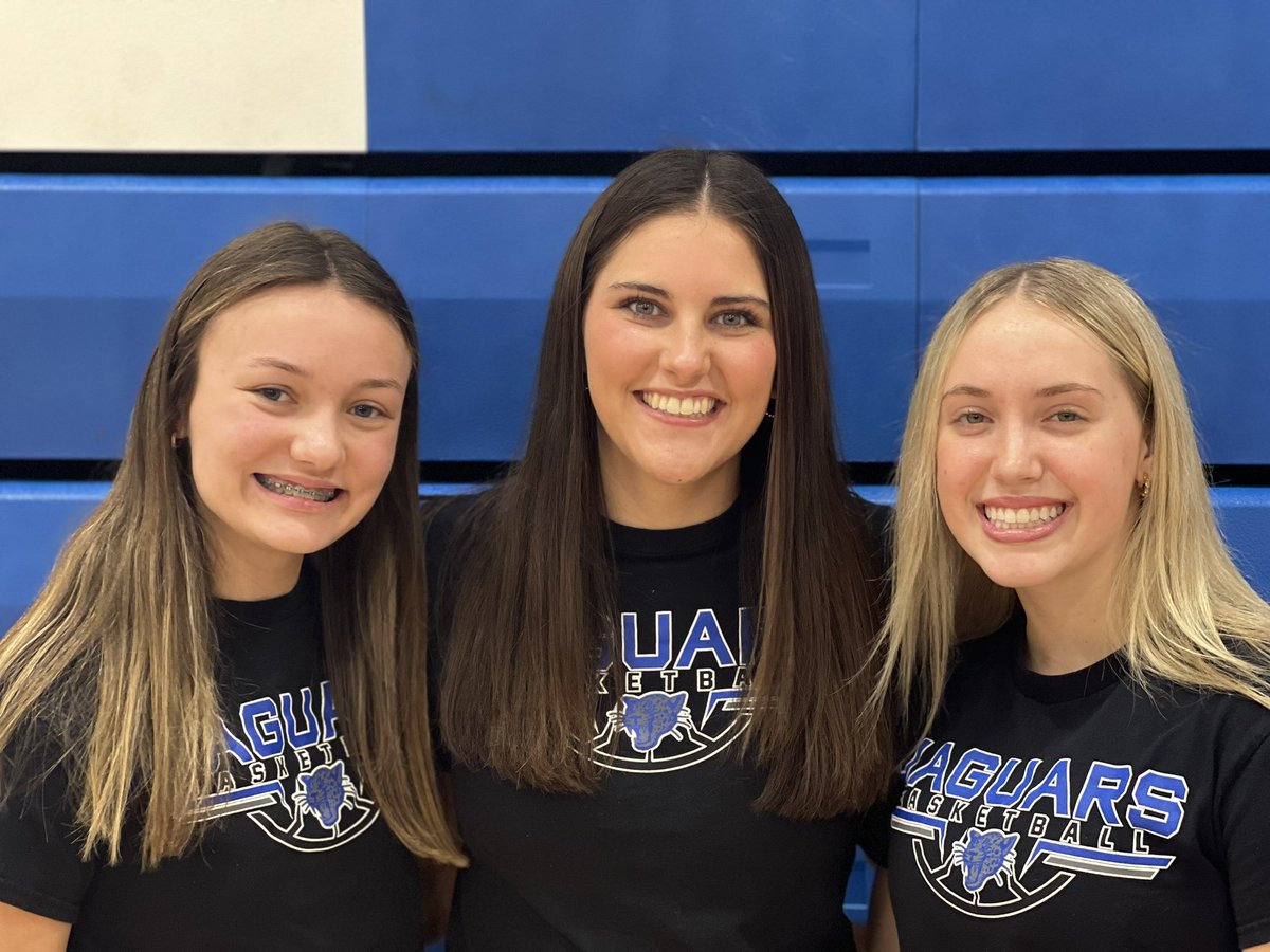 Shout out to some of the best!  Thank you for all that our managers do for our coaches and players 💙🏀