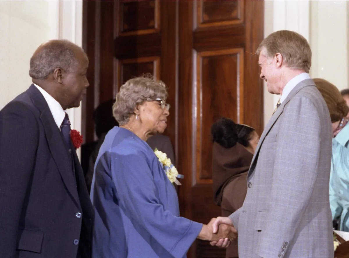 confidenceplay's tweet photo. On this day in 1979, the President and First Lady presented the Living Legacy Awards to 17 black honorees for their achievements in breaking barriers in arts, education, medicine, and other fields. 

Read up on the honorees here: https://t.co/nGlNIBLaBA https://t.co/rovUDzW3kq