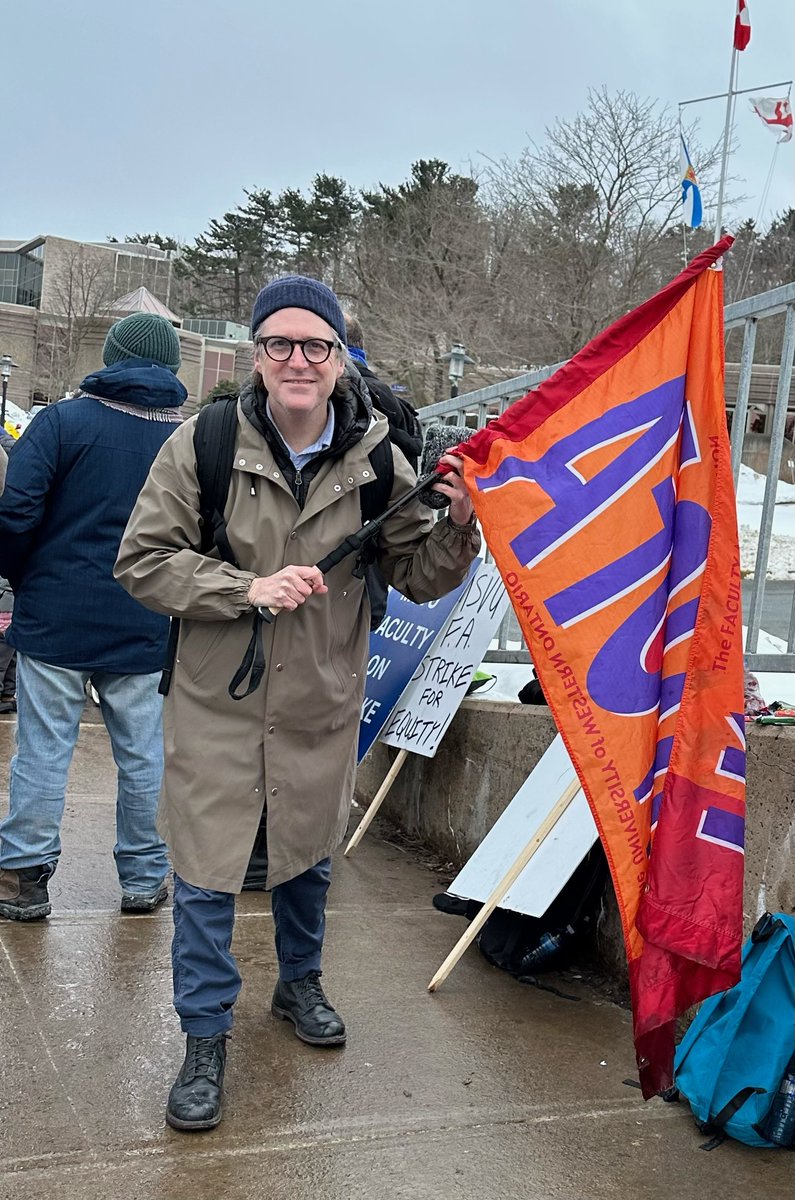 uwofa1's tweet photo. In Halifax today supporting @MSVUFA
on their picket line! Sending solidarity to our colleagues ✊ #supportMSVUFA @CautFund @MSVU_Halifax @ANSUT_Tweets https://t.co/UxYHcCgyya