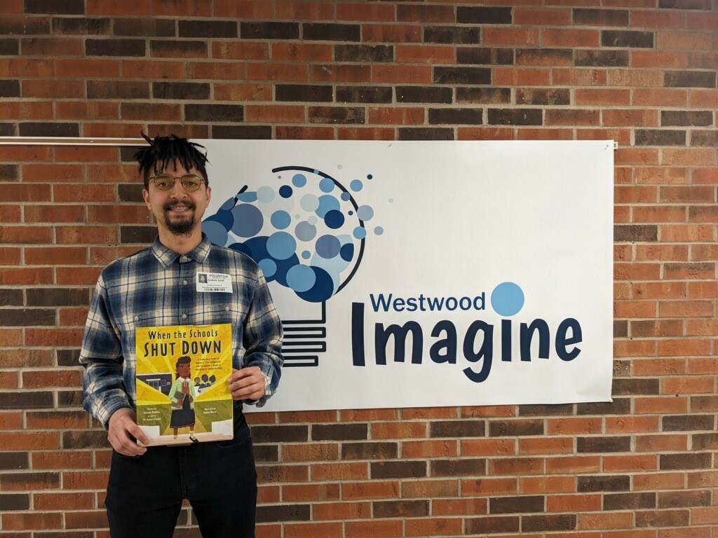 Out-of-School Time staff Andrew &amp; Jerica read to Westwood Elementary School students this morning. (Jerica had a "full circle moment" because Westwood was the school she attended too.)
Thank you for sharing your love of reading &amp; Black history during Feb. &amp; all year long!