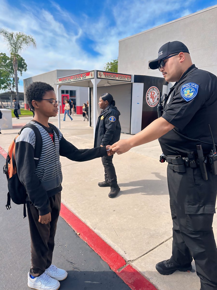 Happy Friday! 🎉 Our newest reserve officer, Officer Comminey, is out getting to know students. Wishing everyone a safe weekend ahead!