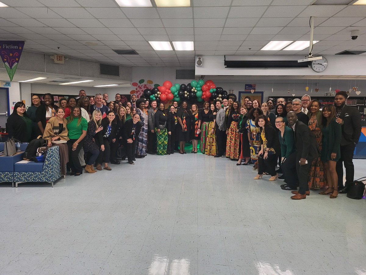 cindymiel's tweet photo. AP Scaled Leadership @HMLSrHighSchool Thank you for the hospitality. #EmbraceYourWhy #EmpowerYourJourney #TeamNRO @MDCPSNorth @YeseniaAponte05 @AutlerRachel https://t.co/NN06mcF4ya