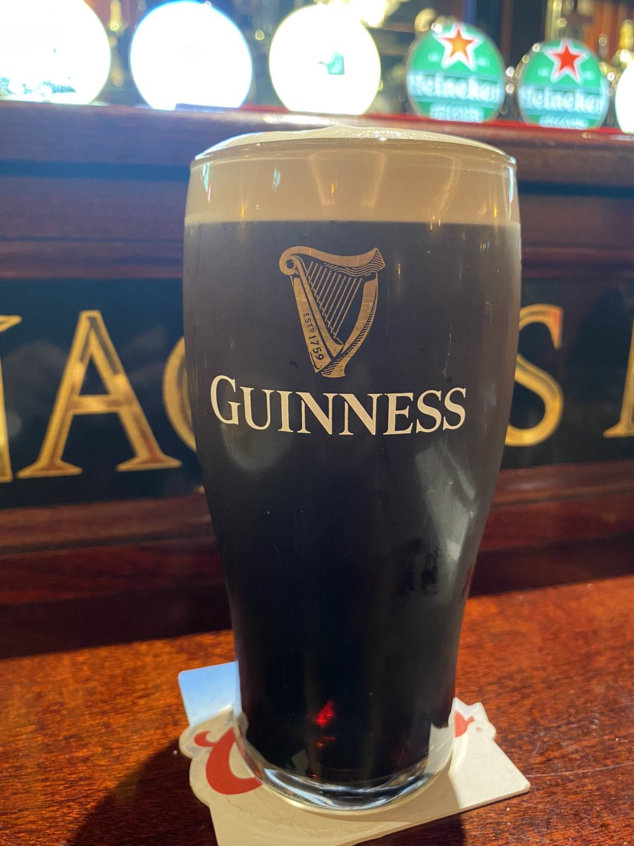 Best pint of @GuinnessIreland locally @KAVANAGHSMARINO … Perfect Friday evening..@Murphy_Kavanagh