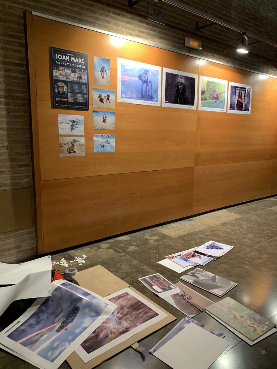 JoanMarcF's tweet photo. Montando la tradicional exposición de fotografía que hago en Tarragona para el evento de @starracotgn #starraco #tgn ⬇️☺️🙏🏼 #starwars https://t.co/n6JxC2MygX