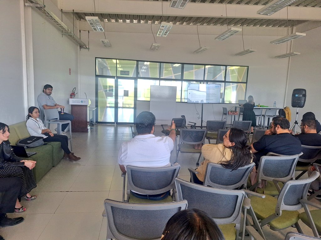 karyrivs's tweet photo. UPQ participando como parte del Comite Organizar en 3er Seminario. Educacion para la Sustenbilidad. Nuestra universidad comprometida y sumando en acciones en nuestro Estado de Queretaro. https://t.co/gQlmWyVZYD