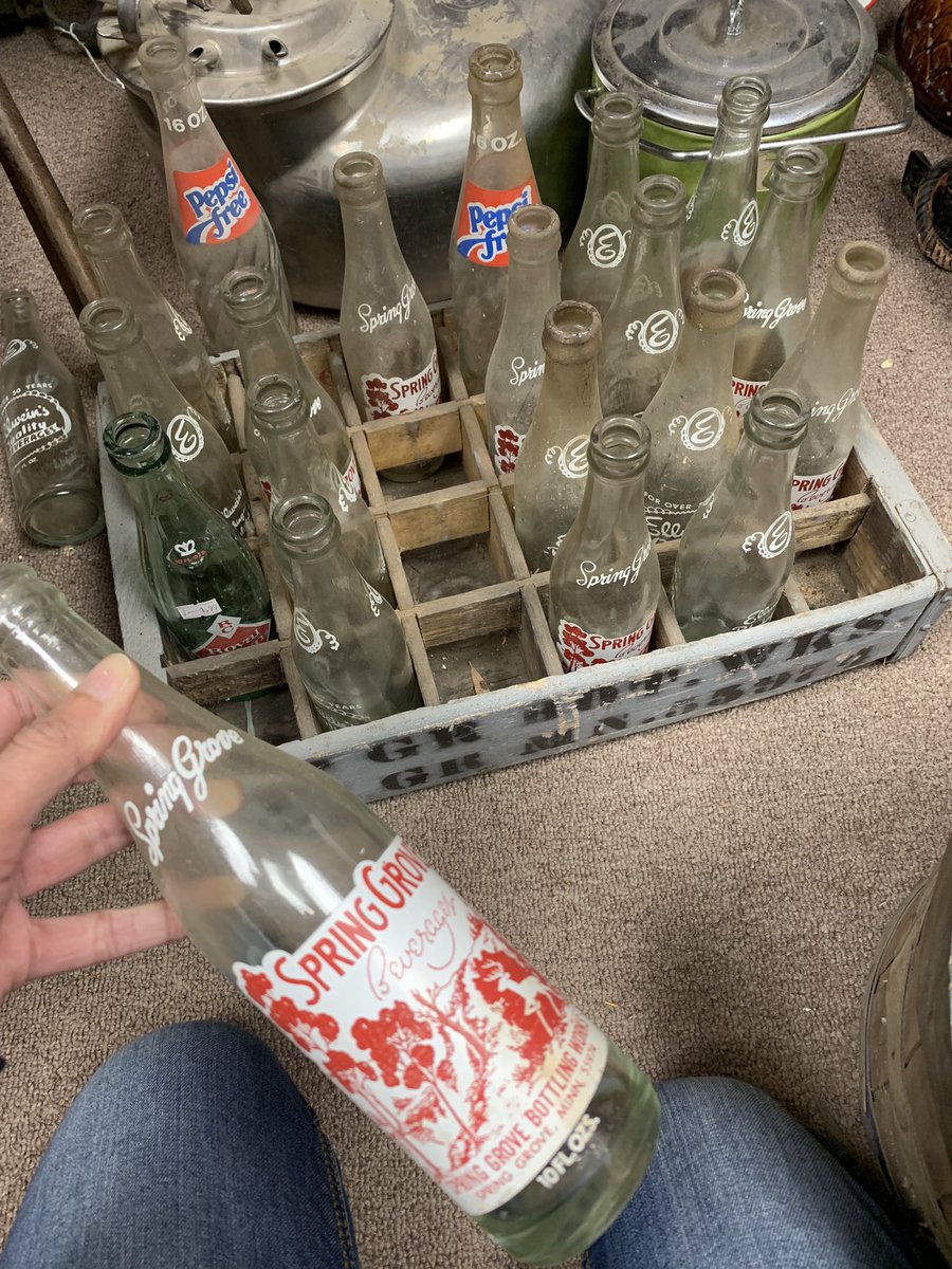 DemsGemz's tweet photo. ✨ Good Afternoon Gem Hunters!! Look at these vintage sodas!
#Thriftinginspiration #Thriftinginspo #Thriftfind #Thrifting #ThriftGem #thriftstorefind #Thrifty #secondhand #Gemz #collectibles #Vintage #TREASURE #thrift #Pepsi #Soda #SpringGrove https://t.co/ImSLzKfyAF