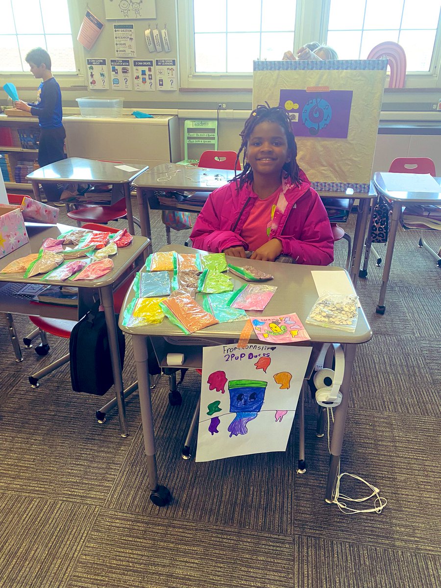 KRunger3's tweet photo. Welcome to the 3rd Grade Business Fair! https://t.co/FESZ5i35Ex