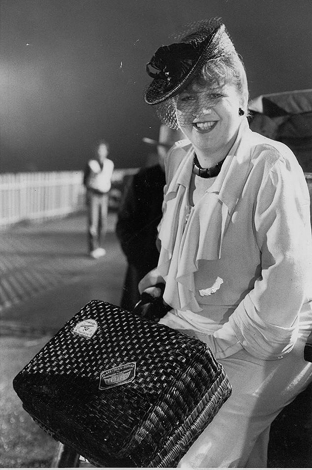 Barnett_College's tweet image. #ToD 
The Hamilton Base shoot had a privileged list of extras. From actor Dan Aykroyd, who played Weber behind a big mustache and terrible English accent, to Harrison Ford's personal trainer in the film, the renowned Jake Steinfeld, who was a brawny porter. Spielberg, Lucas, 1/2