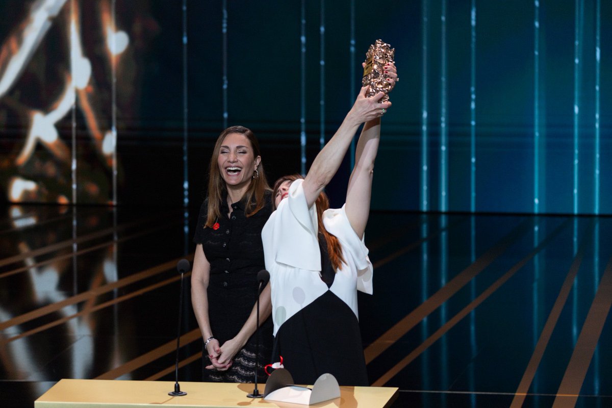 VALÉRIE DONZELLI, AUDREY DIWAN pour L'AMOUR ET LES FORÊTS Félicitations à Valérie Donzelli et Audrey Diwan qui remportent aujourd’hui, en duo, leur premier César de la Meilleure Adaptation pour L'AMOUR ET LES FORÊTS 👏 #César2024