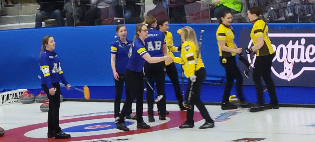 twinetime14's tweet photo. Page Playoff ✅️
Jones runs Sturmay out of rocks and punches their 🎫 to the 1vs2 game tomorrow
#BuffaloHunt (Jones) 8 - #ABStrong 4
AB is still alive though...they will be back on the ice tonight to earn a spot in the 3vs4 game
#STOH2024 ❤️
#curling 🥌 https://t.co/XcF2ElUTHu