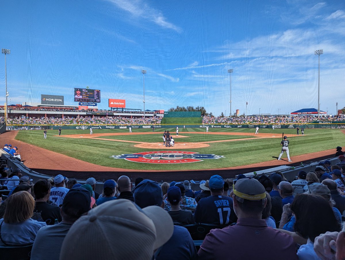 TieTuesday tweet media