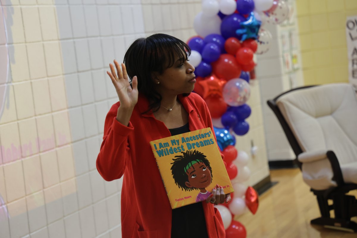 LtGovWay's tweet image. In honor of #BlackHistoryMonth, I had a lovely day in Monmouth County reading to students at Wanamassa and Cliffwood Elementary Schools!

“I Am My Ancestors’ Wildest Dreams” is an incredibly uplifting children’s story of the Black leaders &amp;amp; changemakers that came before us.