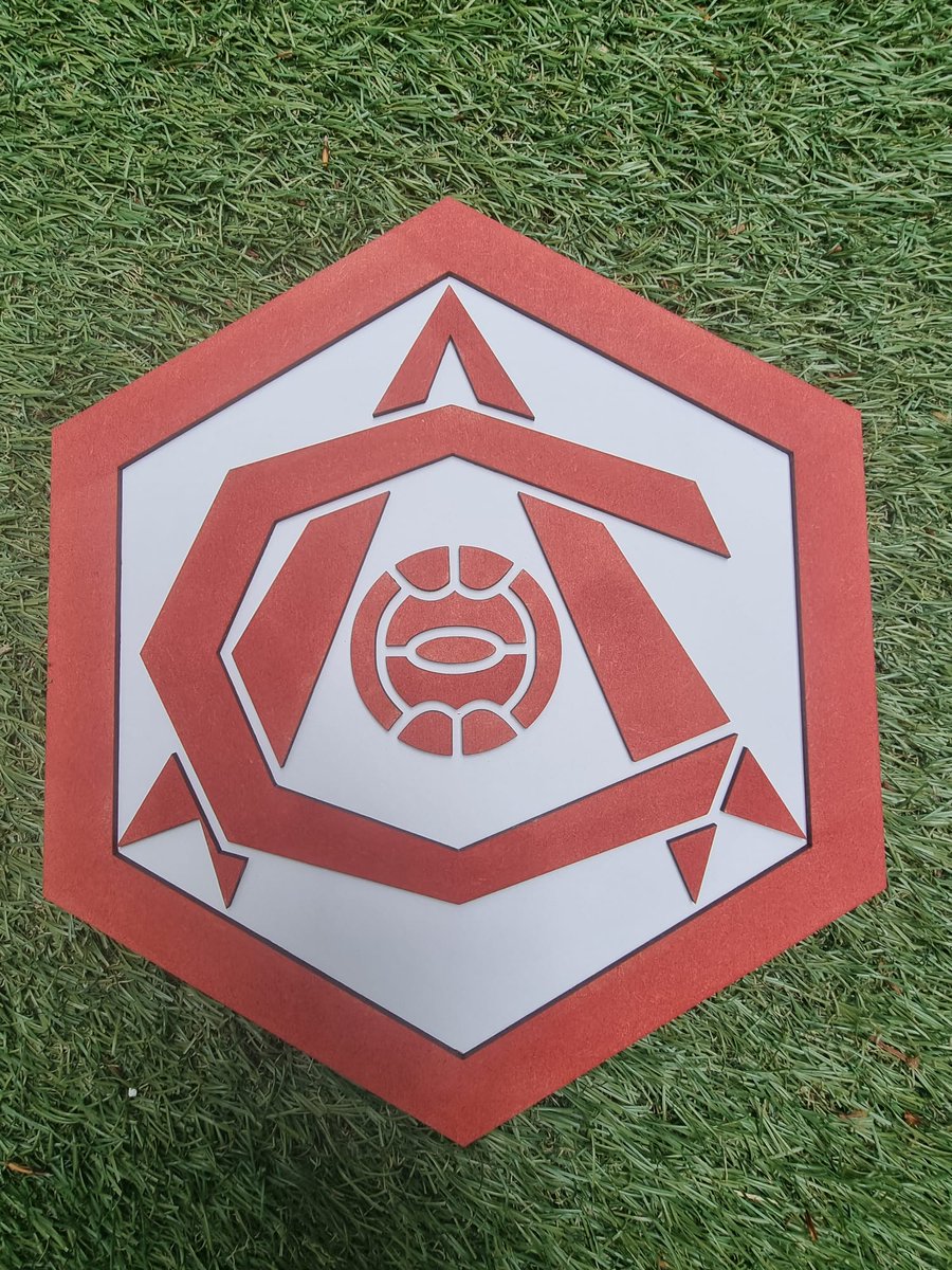 sliney66 tweet media