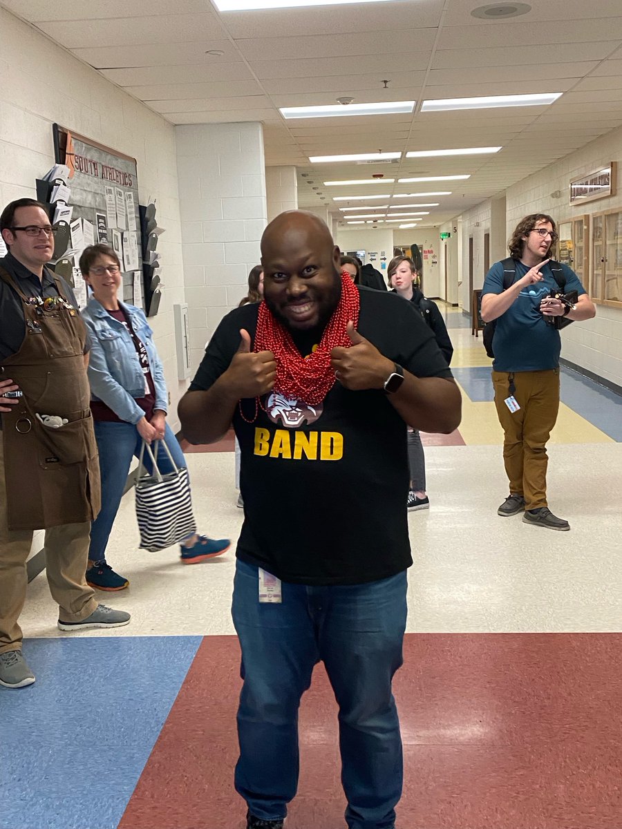 SouthBSD's tweet photo. Final round of the Rock,Paper, Scissors tournament! Go team South! https://t.co/tBVpPeV9mx
