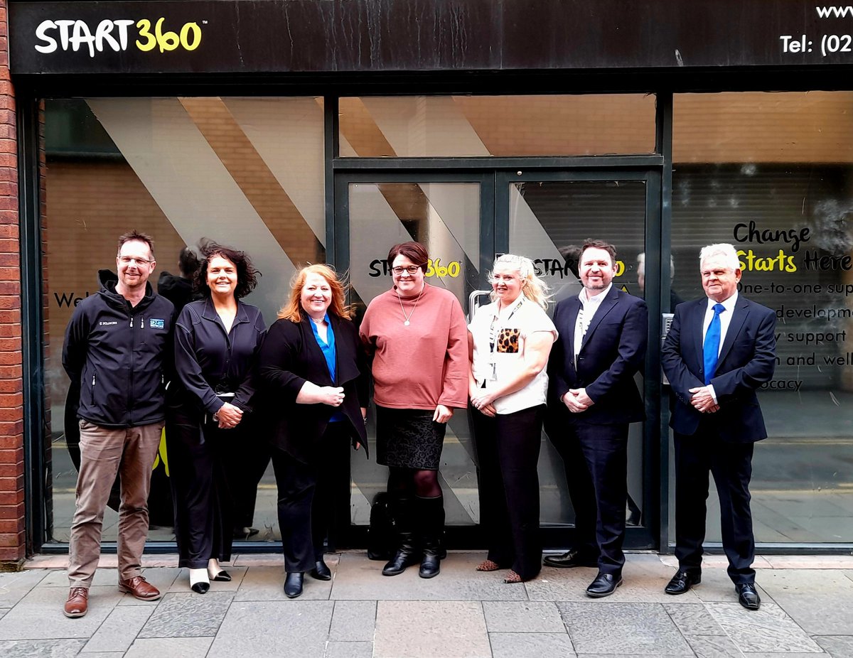 Delighted to welcome Minister @naomi_long to our event today celebrating the work of our Suport Hub Service in collaboration with @CSN2019 & Prison Arts Foundation. Thanks to @KateBeggsTNLCF for the recognition for the great work we do as a result of funding from @TNLComFund