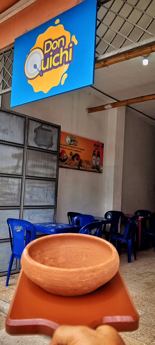 DondeQuichi's tweet photo. Y bueno, este barrio tiene sabor, deporte y salud, ahora también tendrá la #Quichicazuela mixta para valientes. 

Los esperamos en Pedro Moncayo entre Francisco de Marcos y Calicuchima.

Mañana gran reapertura, no se imaginan lo nerviosos que estamos. 

Desde ya ¡Gracias Totales! https://t.co/IXEKjxhpqh