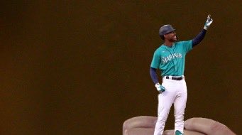 Prime_Martin_'s tweet photo. First spring training game tonight, and ownership will not get another righty bat through free agency. Don’t worry, there’s still time. Make it happen, bring him home. https://t.co/eMOQ3UpyjD