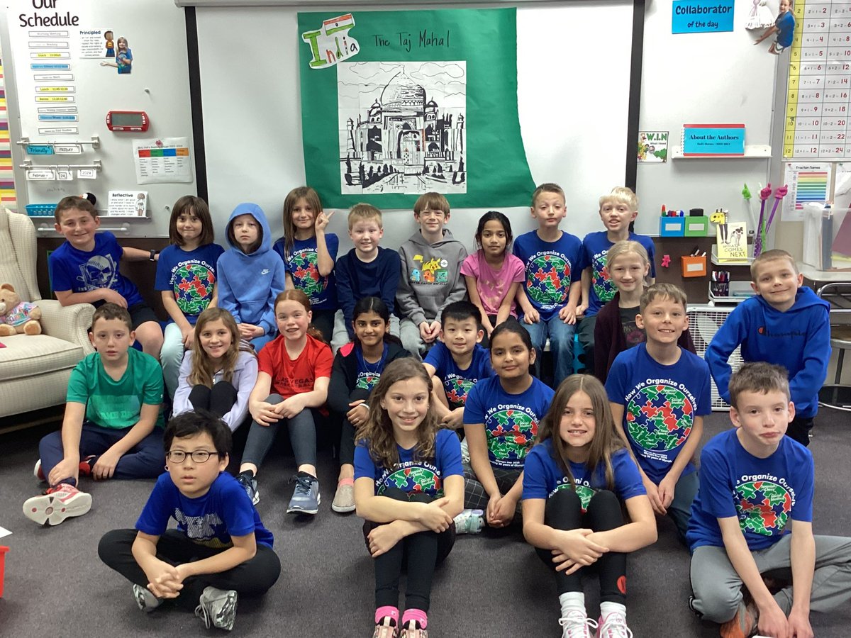 Olympic Day team India meeting!  After learning about the Taj Mahal, students created a large puzzle with individual pieces!  🇮🇳 <a href="/MPSAldrich/">Aldrich Elementary</a>