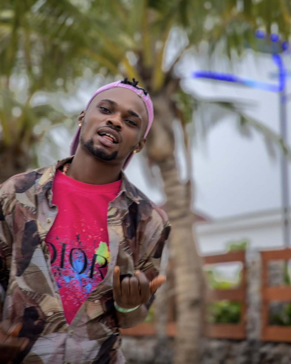 G Flashy is … happy moments what I wish y’all 💜