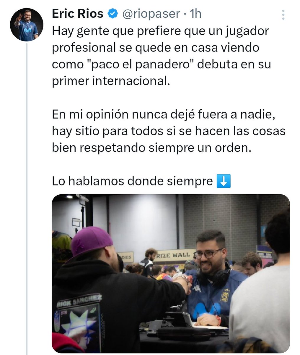 Ssaancheez's tweet photo. Eric el pokemons, la comunidad del juego al que tu juegas se sustenta por miles de pacos el panadero que a parte de su trabajo participan y montan torneos para que todos los demas jueguen.

Aprende mas de ellos, e igual en tu region tendriais torneos y no el desierto que teneis. https://t.co/wF0tBqSRwX