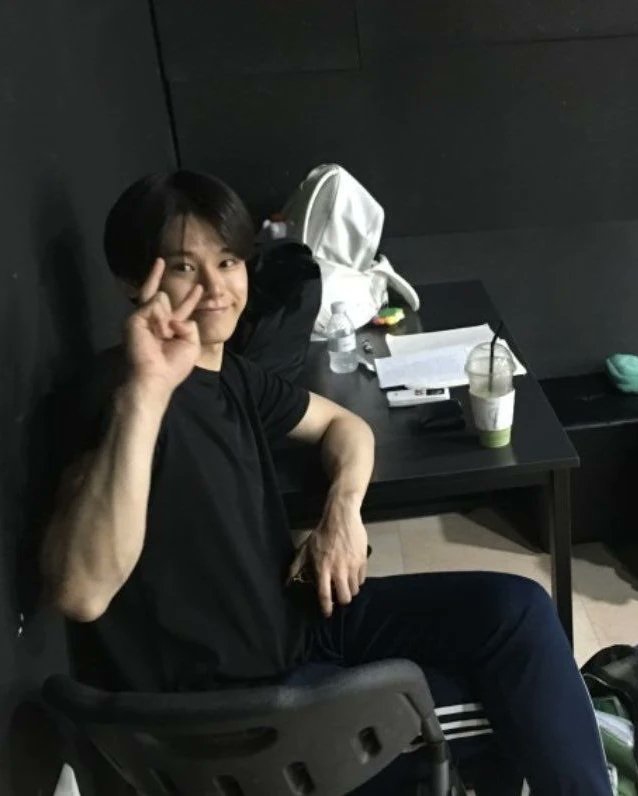 chawoominid24's tweet photo. Good morning everyone๐๐๐
Happy Weekend๐ฅฐ๐ฅฐ๐ฅฐ
I'm confused about what to comment, what is clear is that my son is very handsome today๐ค
#chawoomin #chawoominid #chawoominedit #tastyflorida #weakheroclass1 #nighthascomekdrama #nighthascome #studygroup #justentertainment #plads7 https://t.co/qgPkwyXeaC