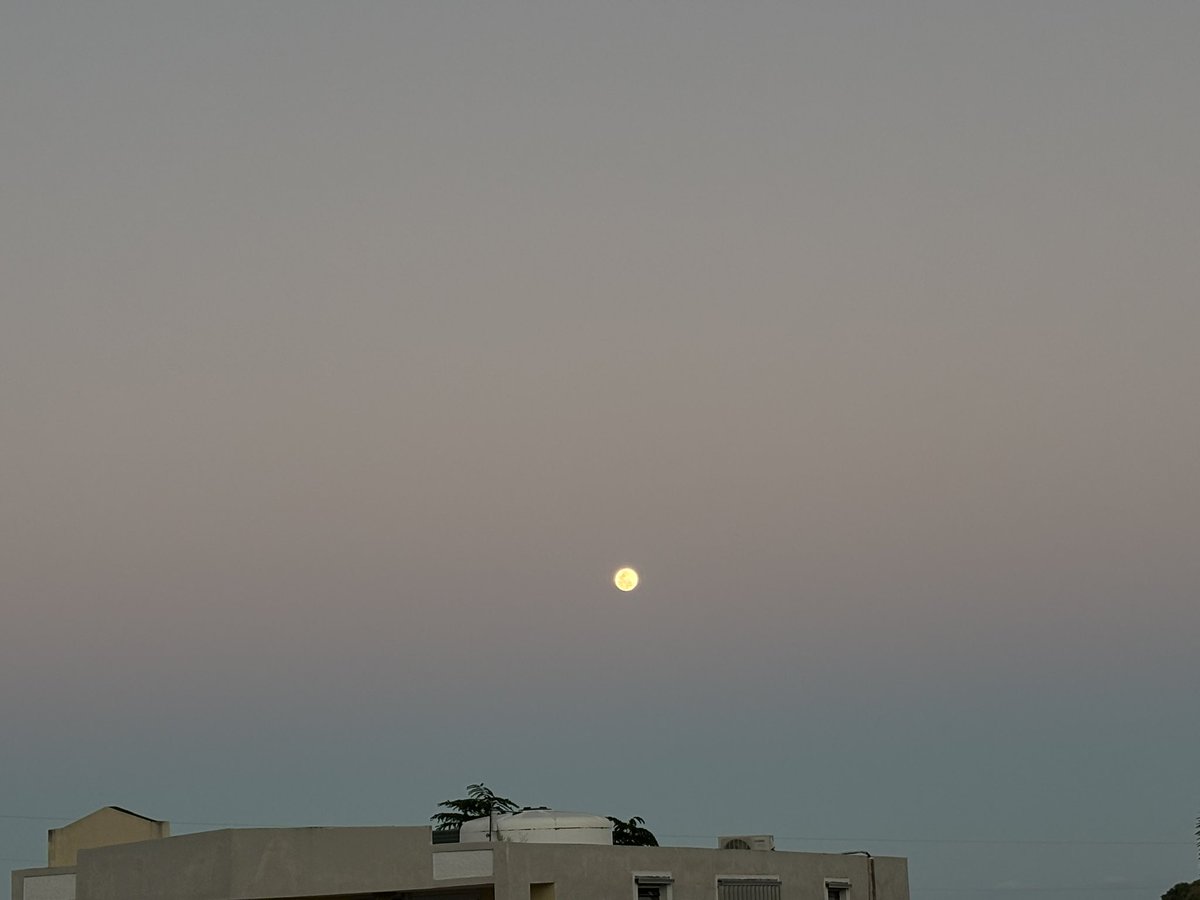 La luna 🌕💛 #moonlovers