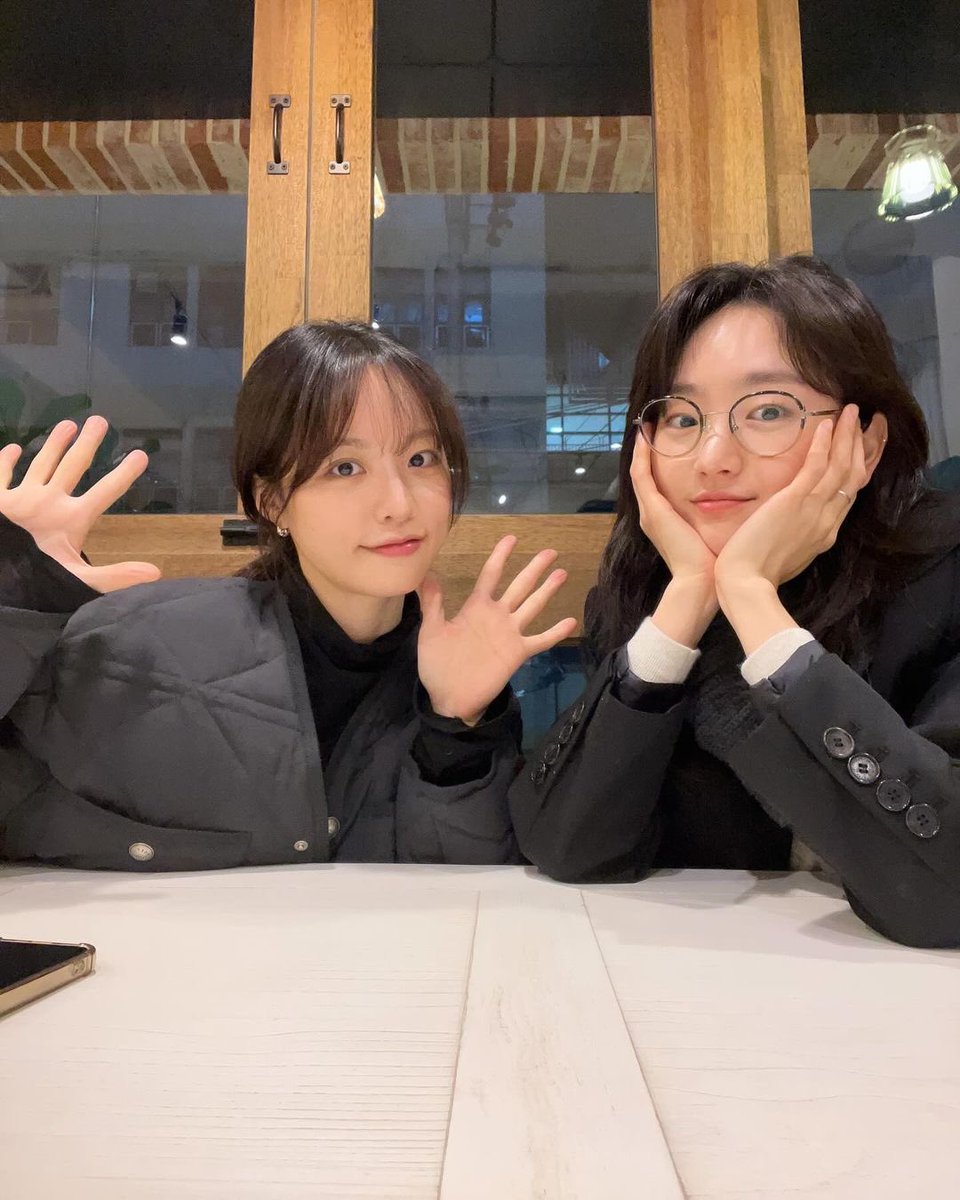 wonjinabrasil's tweet photo. ๐ฒ 240223 โข j0i3n2a9 via Instagram.
Atualizaรงรฃo da Jina com o atores #BaeYoonKyoung e #KimWook! ๐ฆ
#WonJinAh #WonJinA #์์ง์ #Unicorn https://t.co/rvGHp14C5x