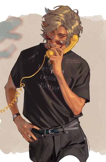 「talking on phone」 illustration images(Latest)