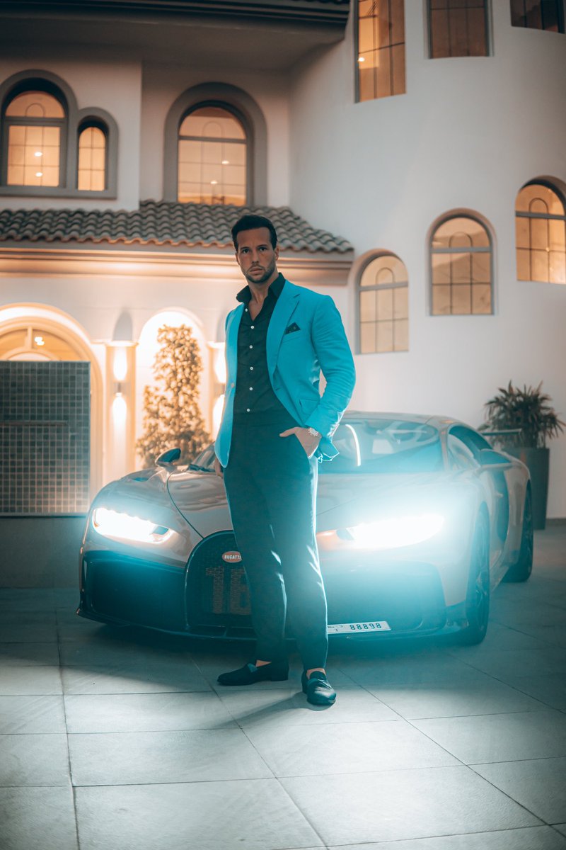 I asked AI to generate an image of a broke Chinese woman standing in front of a Nissan.