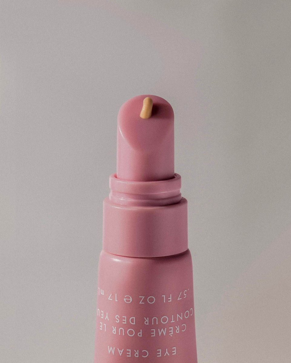 🌟 Say goodbye to tired eyes with @KylieSkin Eye Cream! 🌟 

Experience the ultimate in skincare luxury with @Kylie's Skin Eye Cream. Add it to your daily routine for visibly smoother, more youthful-looking eyes. 💖 buff.ly/3V8BAYz 

#KylieSkin #EyeCream #SkincareRoutine